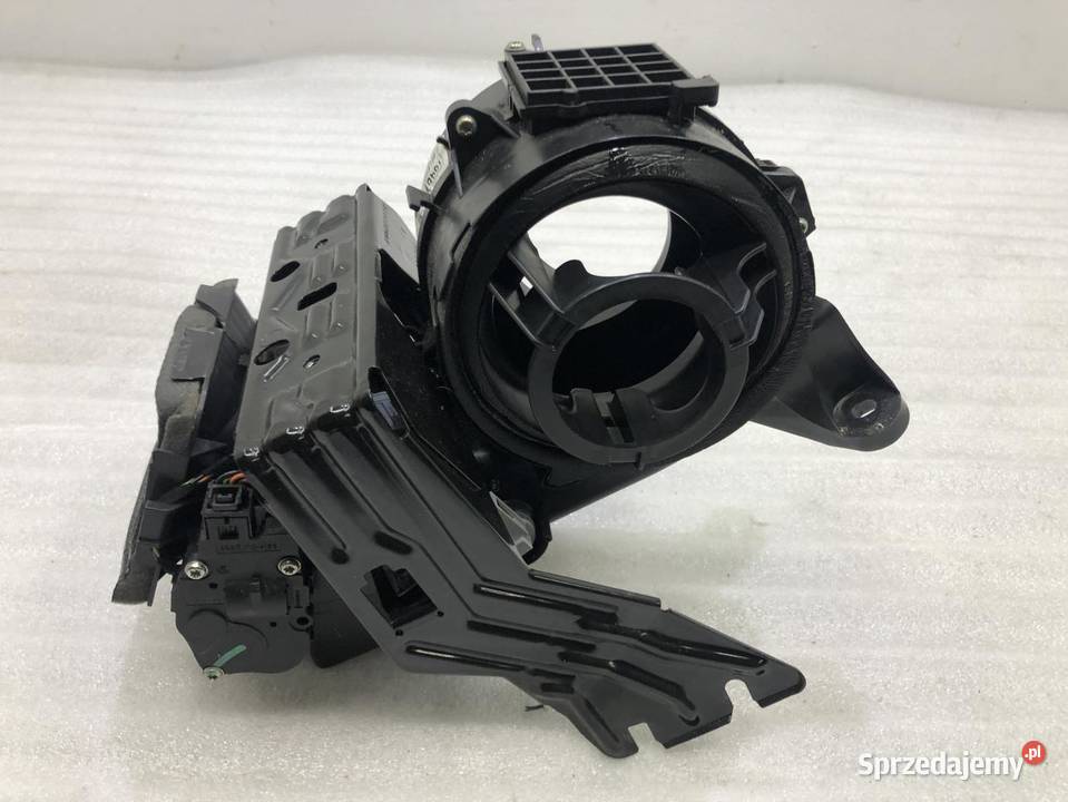 OBUDOWA NAGRZEWNICY MERCEDES W164 1648300003