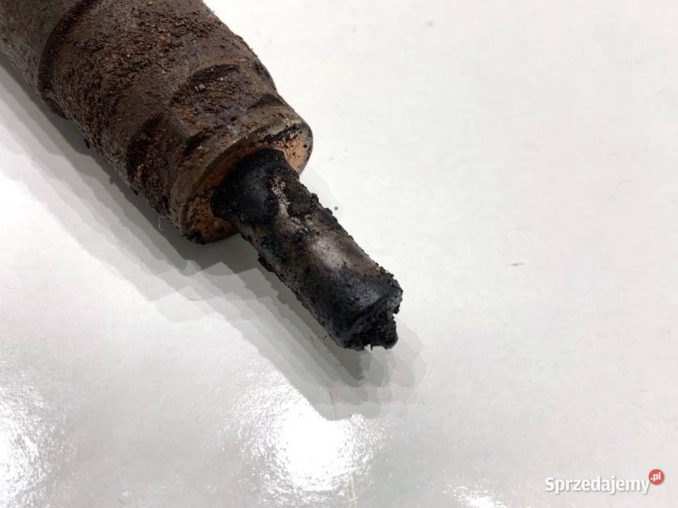 WTRYSKIWACZ PEUGEOT 208 I 0445110566 16 75