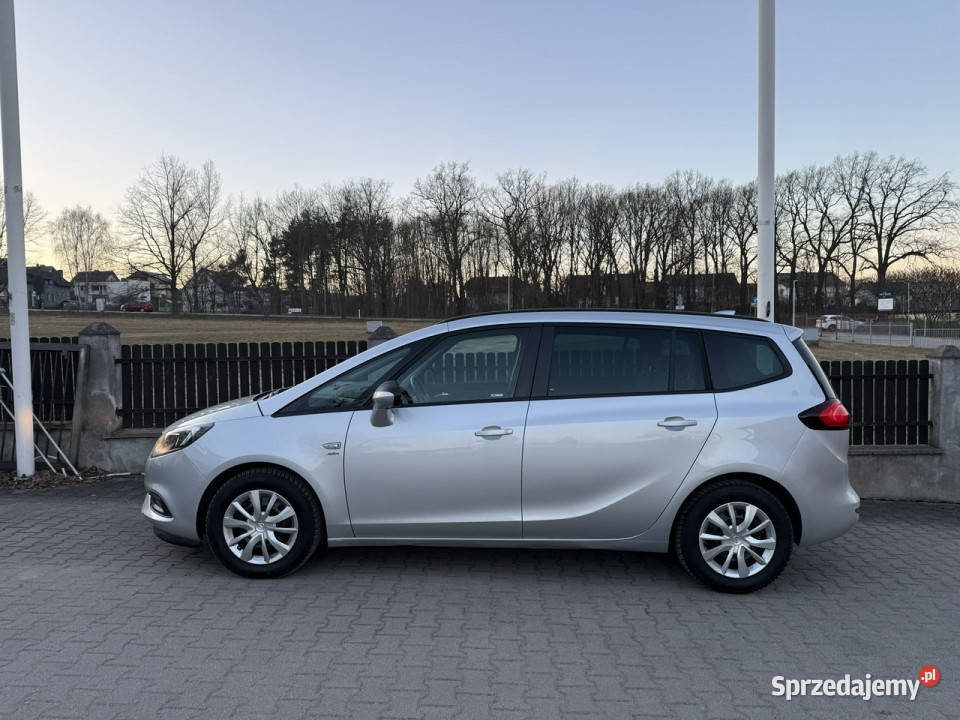 Opel Zafira 14 turbo 140 ładna 157 swieżo 4/5