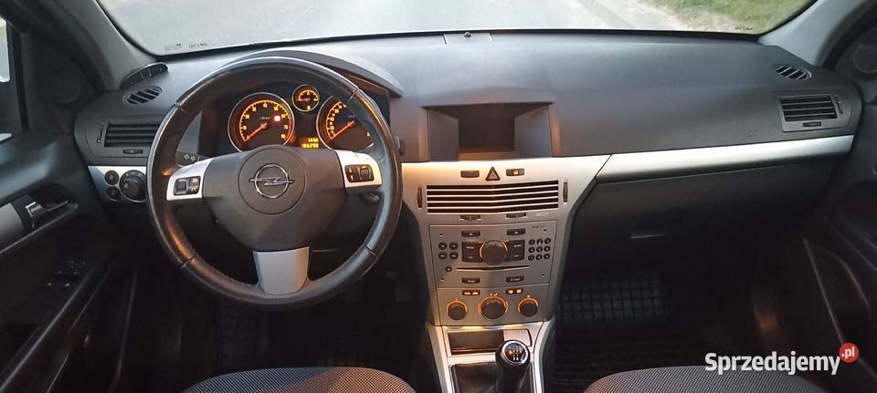 2009 Opel Astra III H lift 14 90 nowy rozrząd szary warmińsko-mazurskie