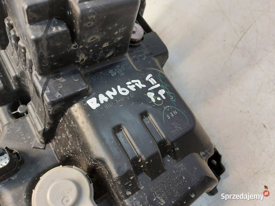 Ford Ranger VI 6 2024r LAMPA REFLEKTOR PRAWY osobowe sprzedam