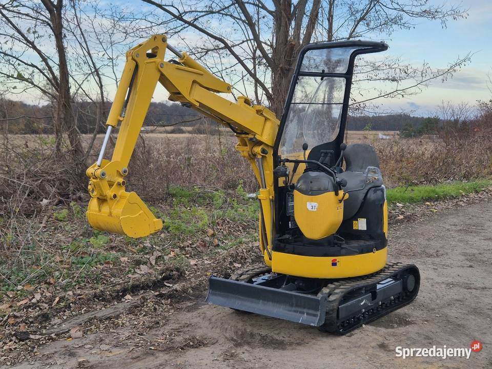 Koparka KOMATSU PC10UU Małuszyn