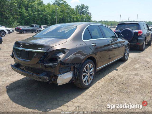 Mercedes C300 4Matic przebieg 124 Gdynia