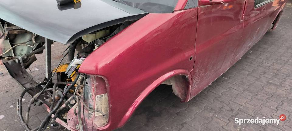 BŁOTNIK LEWY PRZÓD GMC SAVANA Pozostałe Lipno