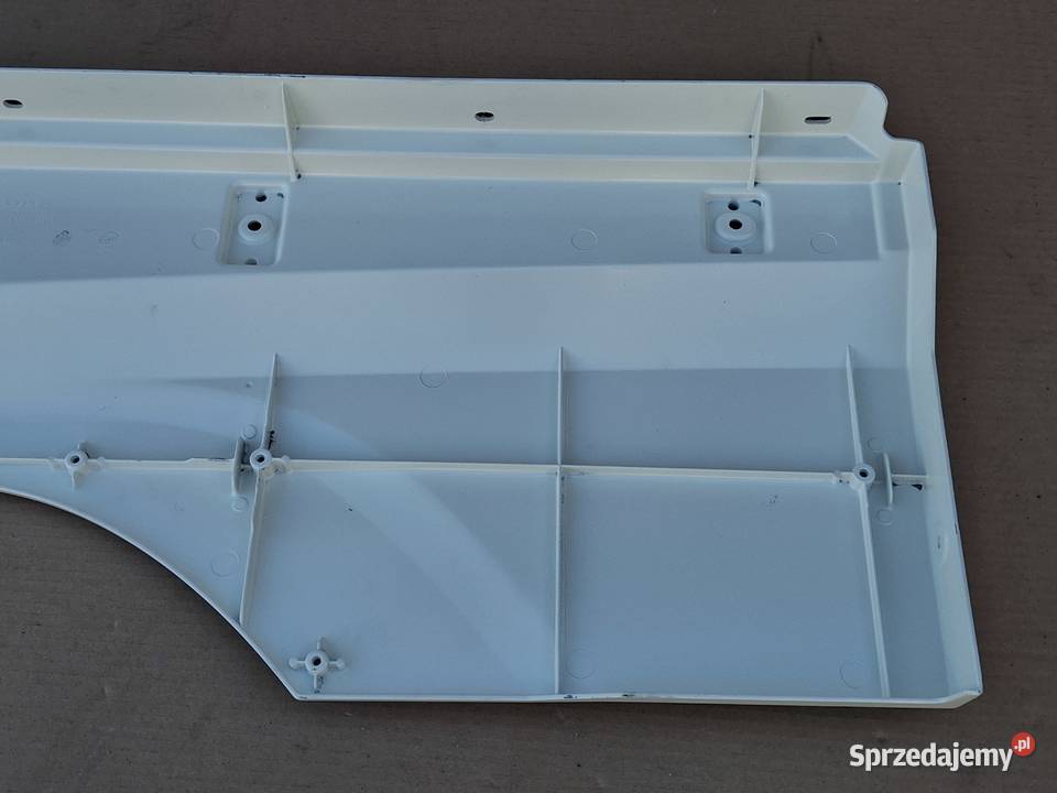 DAF XF 106 PRZEDŁUŻENIE STOPNICY PRAWE BŁOTNIKA Bieleń