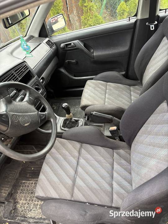 Golf 3 uszkodzony Volkswagen Busko-Zdrój