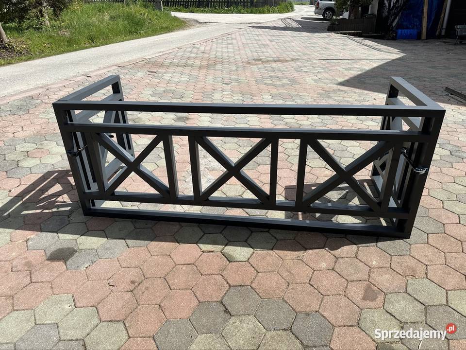 Barierki balkonowe na tarasy do ogródków piwnych Schody i balustrady Skawa