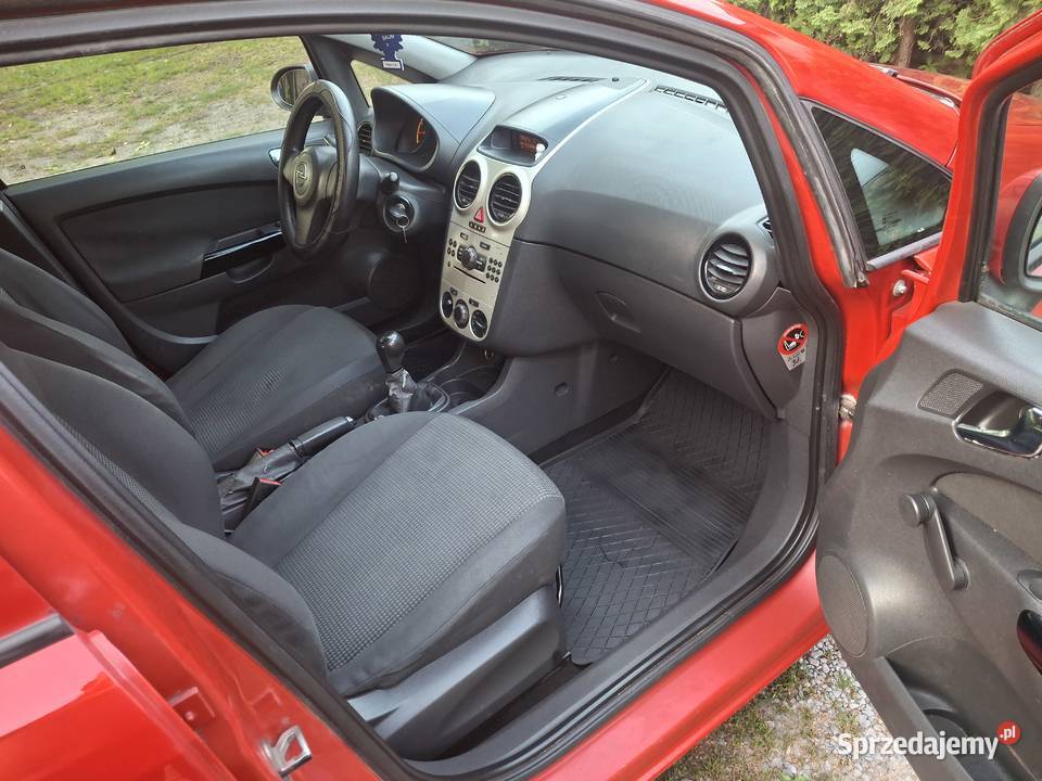 Opel Corsa 2007r 12 BGaz poduszka powietrzna Opel Chodel sprzedam