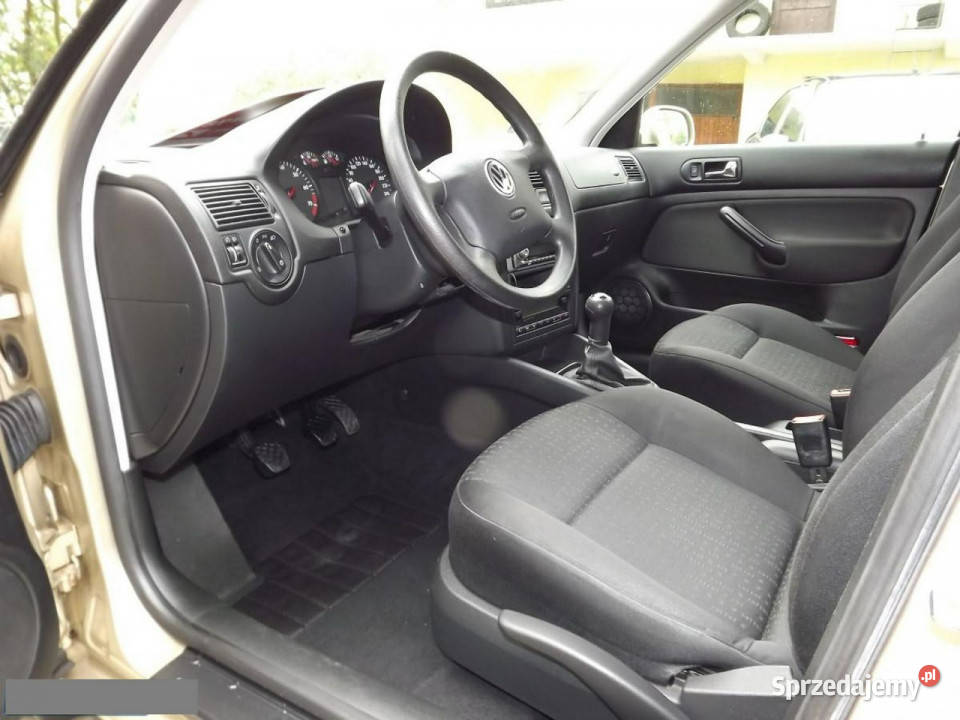 Volkswagen Golf lakier metallic Skawina