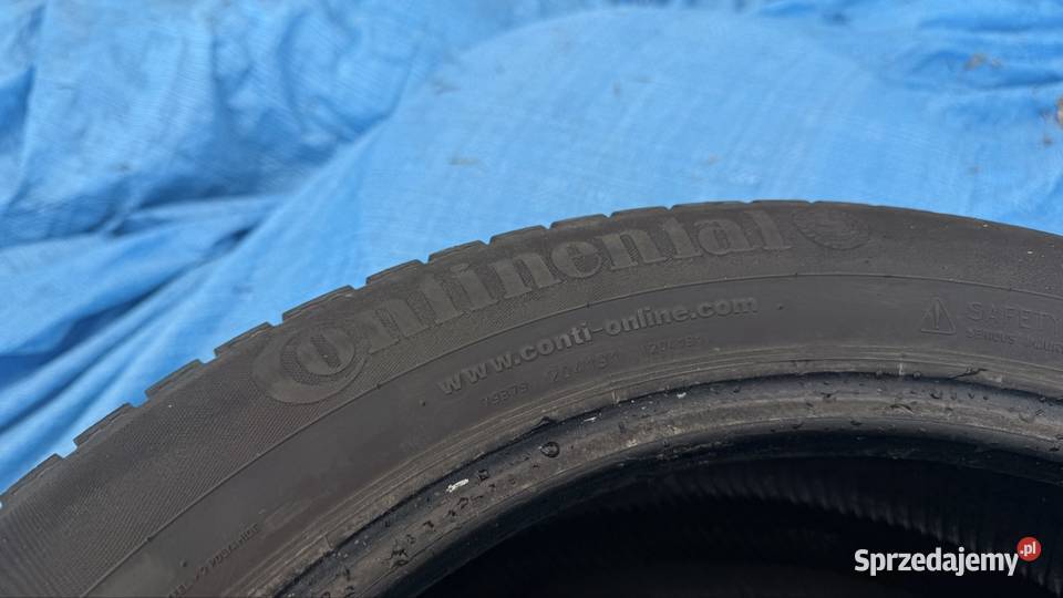 Opony 21555 r17 zimowe Continental