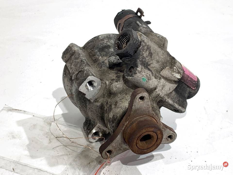 POMPA WSPOMAGANIA RENAULT LAGUNA III 8200739997 osobowe