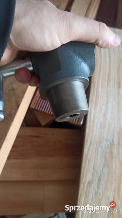 element mechanizmu posuwu z pokrętłem odlew Kłodawa