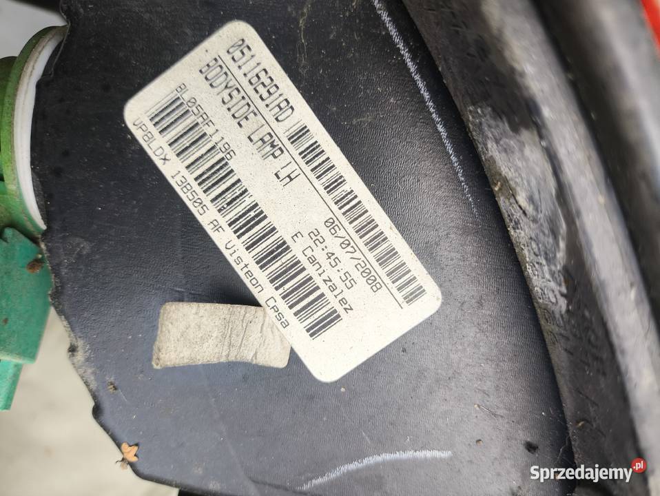 DODGE JOURNEY FREEMONT LAMPA TYLNA PRAWA LEWA