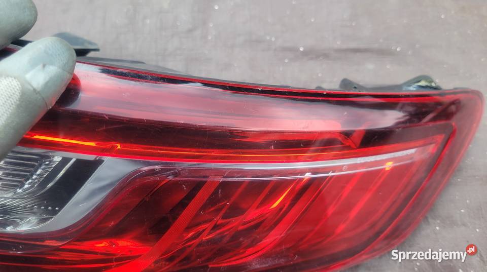 LAMPA PRAWY TYŁ TYLNA RENAULT MEGANE IV KOMBI osobowe śląskie Ruda Śląska