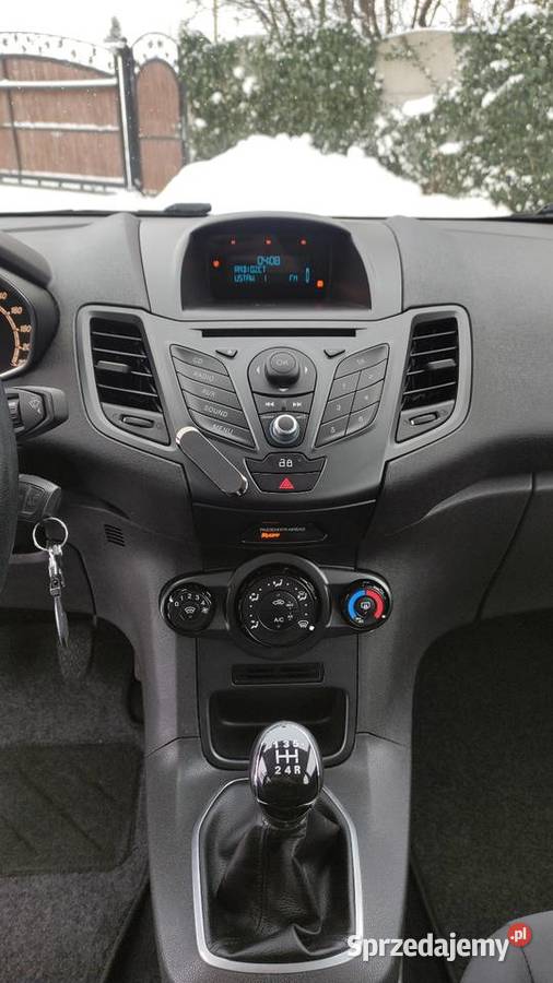 Ford Fiesta 14 96 bogate wyposażenie 4/5