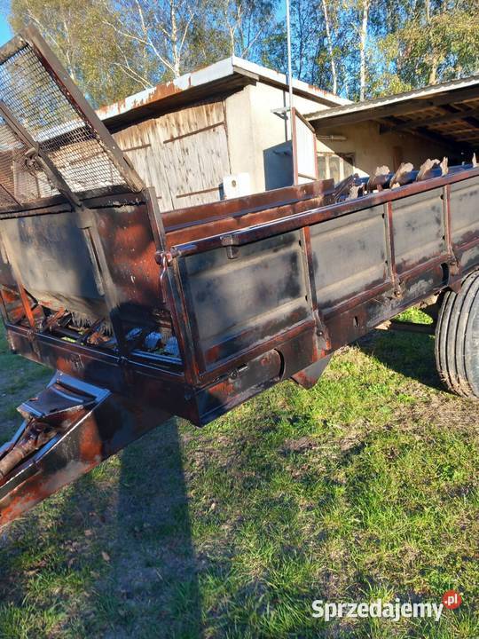 Rozrzutnik do obornika nieuszkodzony Miąsowa