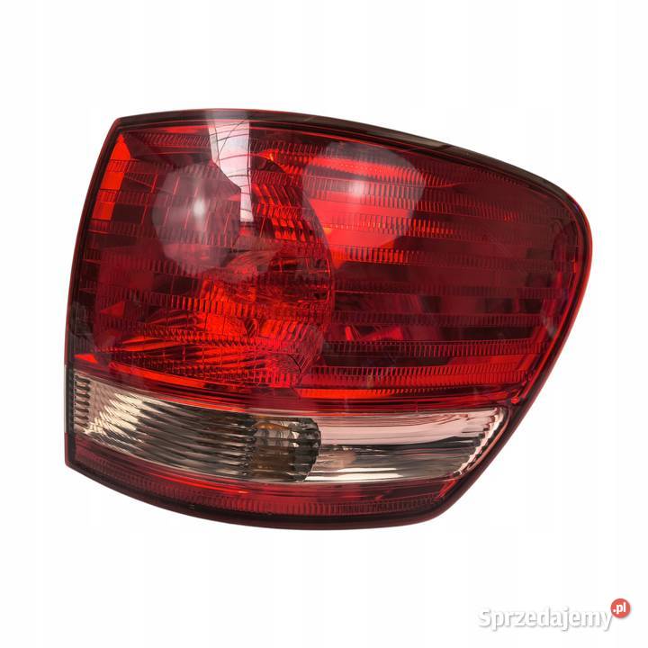 LAMPA PRAWA Toyota Avensis Verso II 20012006