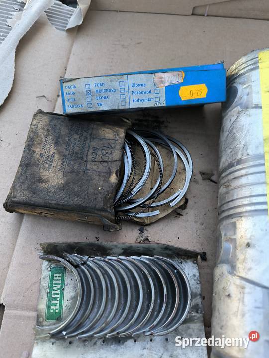 Lada Tłoki panewki Stalowa Wola sprzedam