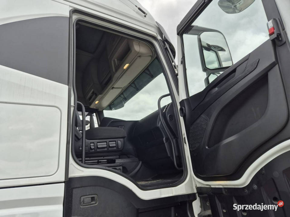 Iveco As440STFp Lt