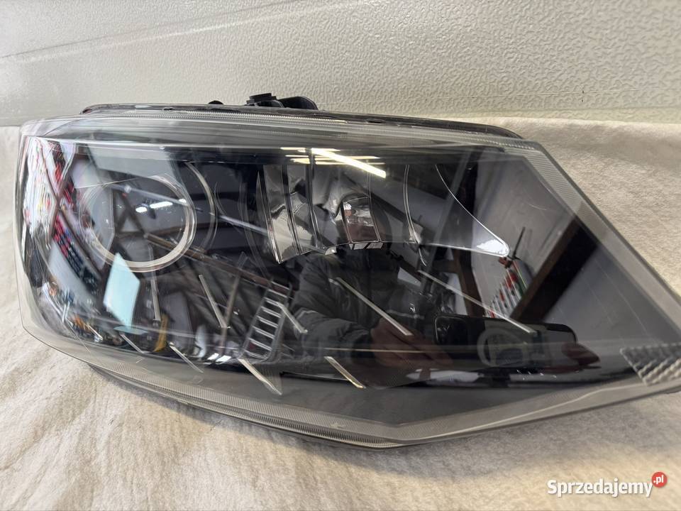 Lampa prawy przód Skoda Fabia III 14 zwykła LED Oświetlenie Jasienica sprzedam