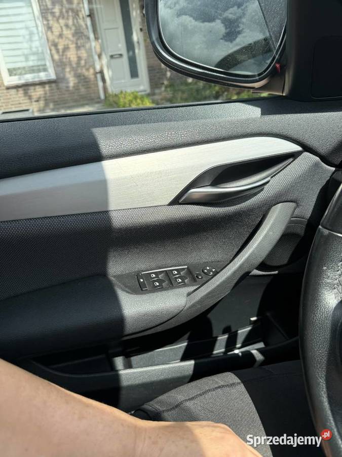 Sprzedam BMW x1 20000km