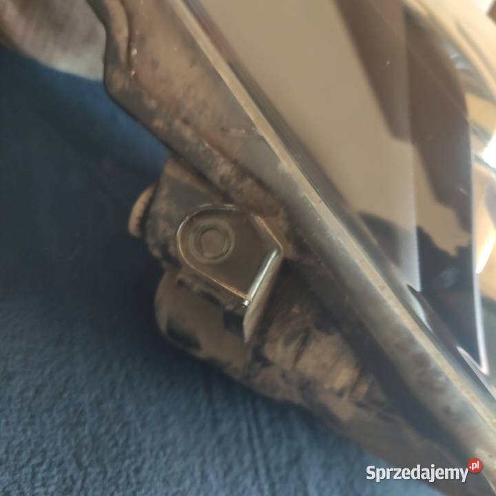 Toyota Yaris 3 lift lampa przednia lewa i prawa małopolskie Kraków sprzedam