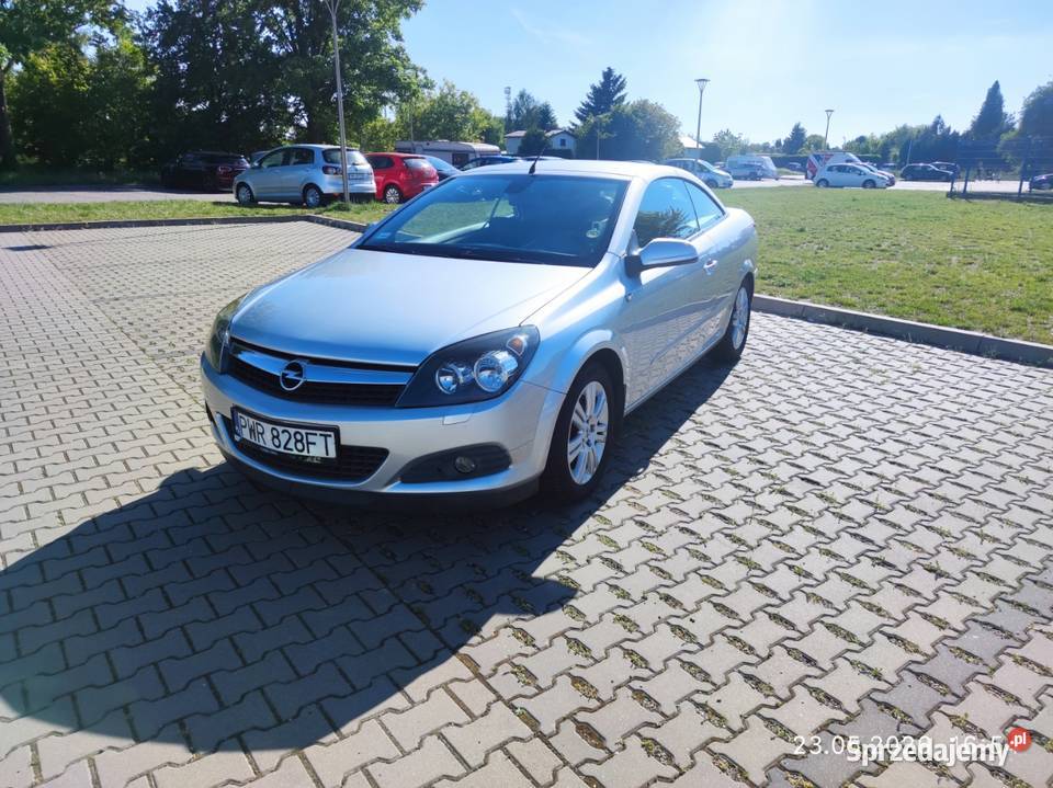 Opel Astra H Twin Top cabrio 18 benzyna 2006r światła do jazdy dziennej Września