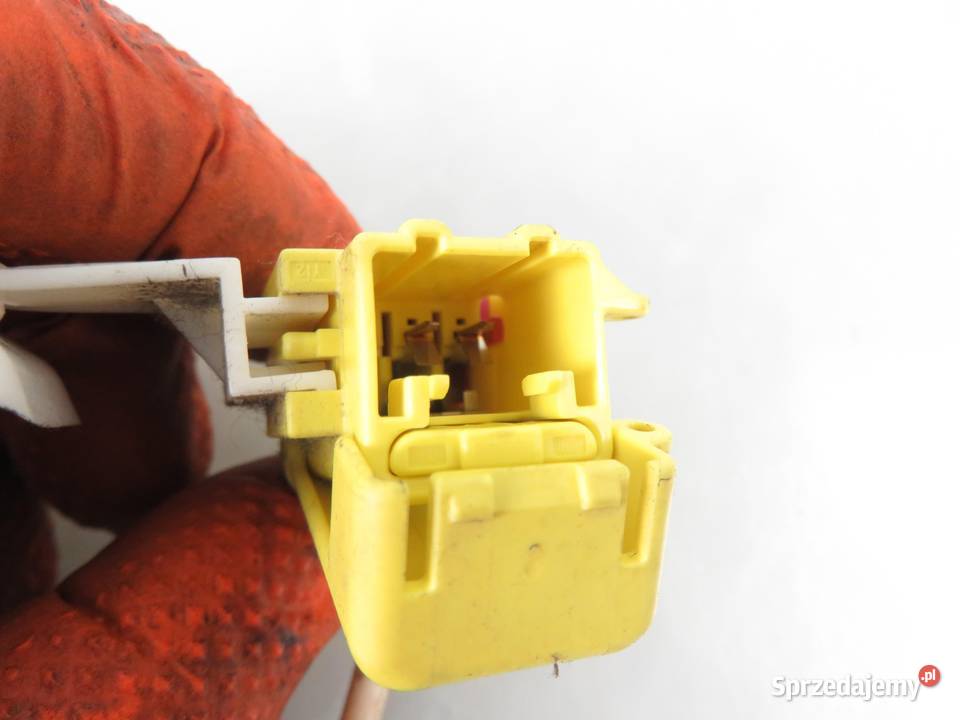 PAS PRAWY PRZEDNI VW PASSAT B6 3C2 3C1857706F Pasy bezpieczeństwa sprzedam