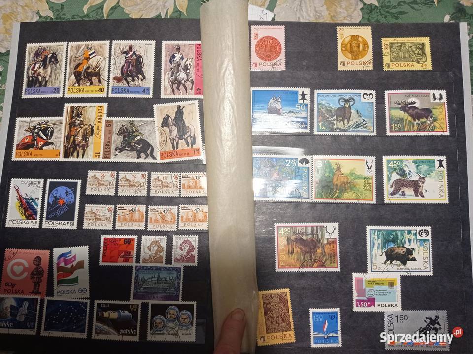 Sprzedam album polskich znaczków z lat 6474 Różan