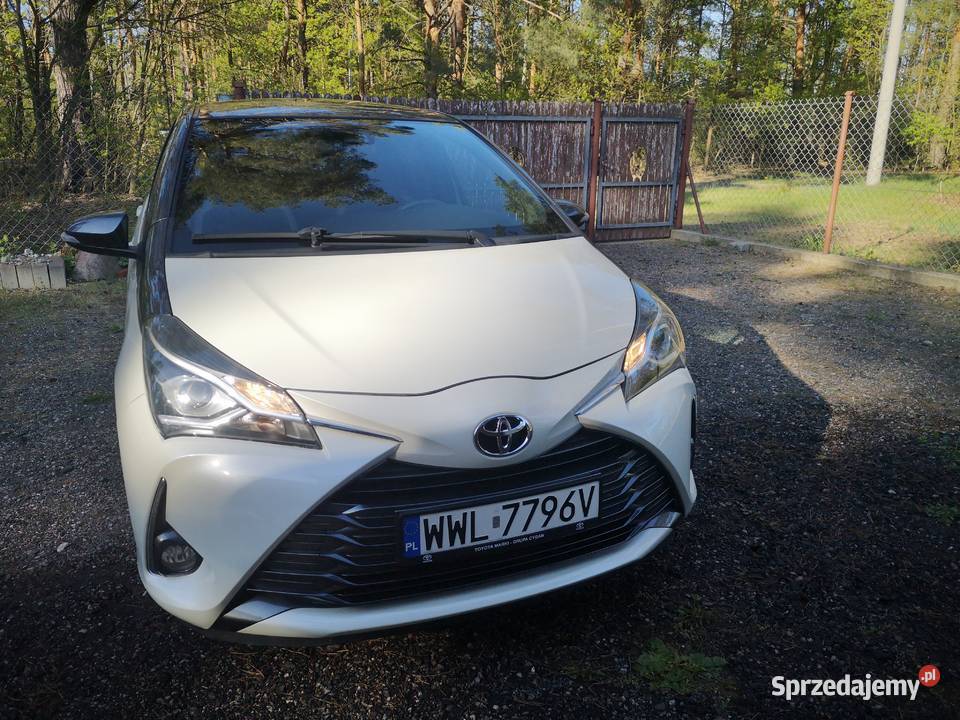Toyota Yaris biała perła Y20 1496cm3 Wołomin
