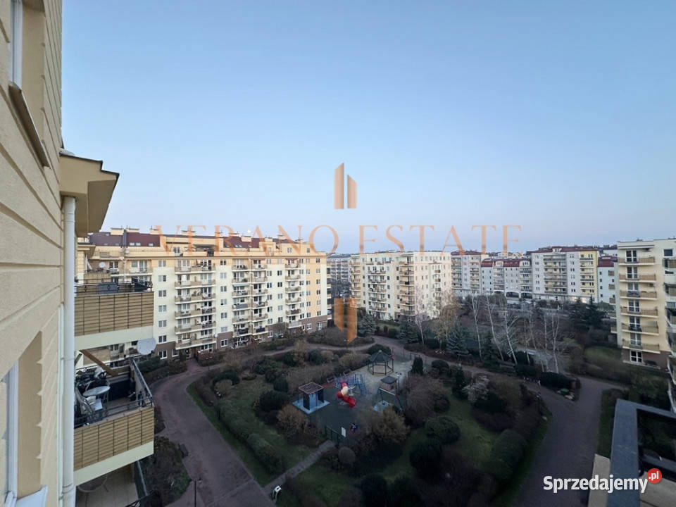 Przestronna kawalerka 342 m z balkonem Warszawa
