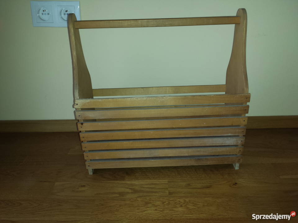 Gazetnik drewniany Warszawa