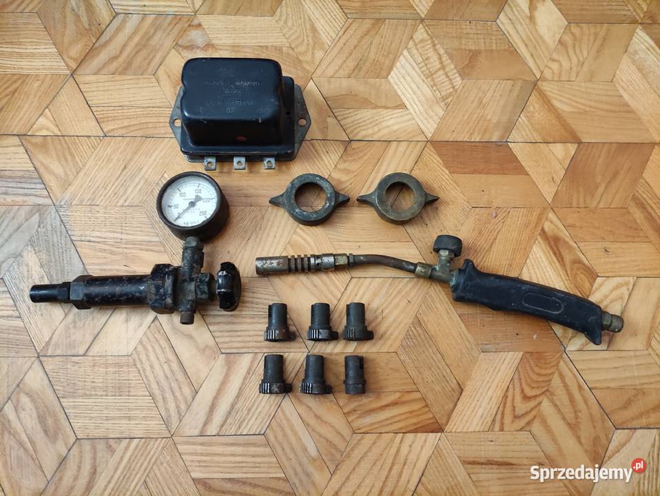 Różne części i manometr sprzedam