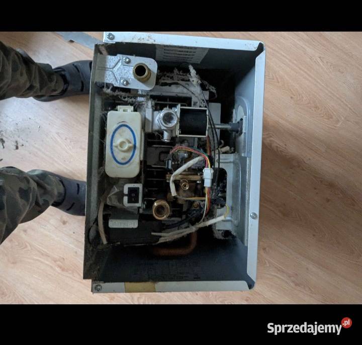 Podgrzewacz wody gazowy Ariston Jawor sprzedam