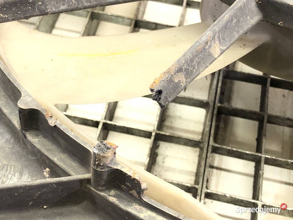 WENTYLATOR CHŁODNICY TOYOTA AURIS I 16 124 0612 Wentylatory chłodnicy