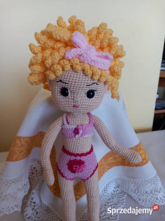 Ręcznie robiona na szydełku lalka z garderobą Bydgoszcz