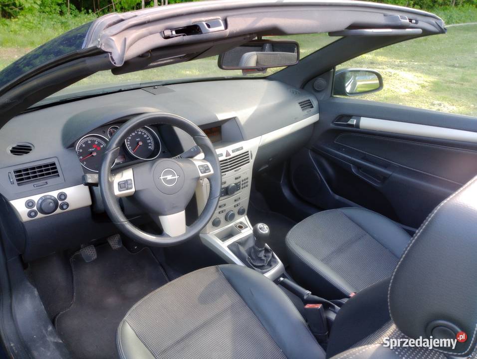 Opel Astra TwinTop 20 Turbo 170 Cosmo Cabrio Samochody osobowe Radom
