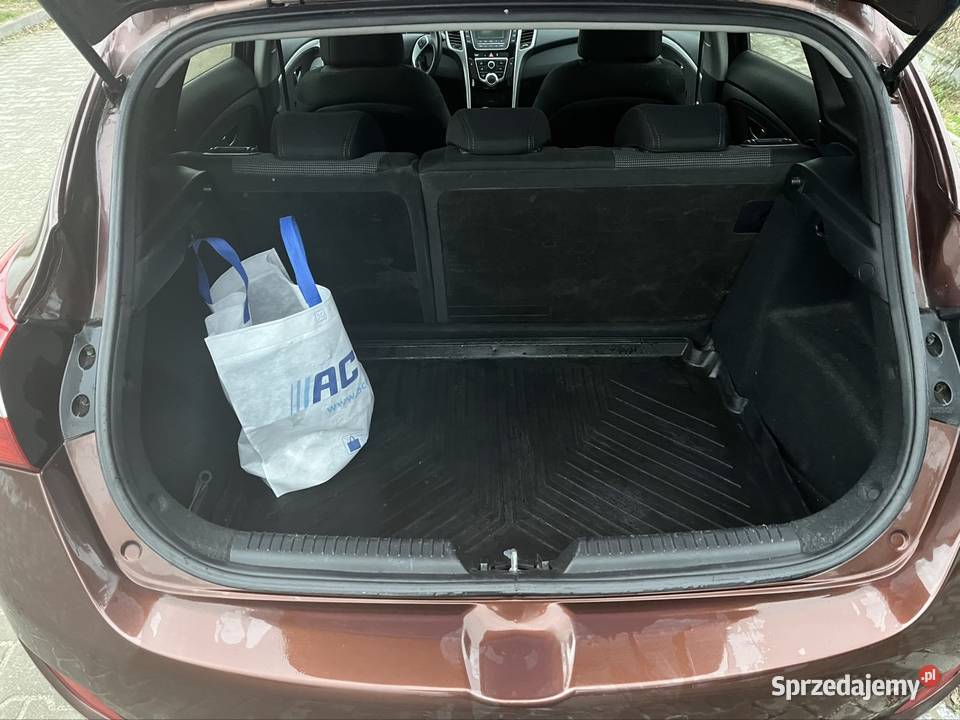 Hyundai i30 14crdi salon Polska dużym serwisie mazowieckie Warszawa