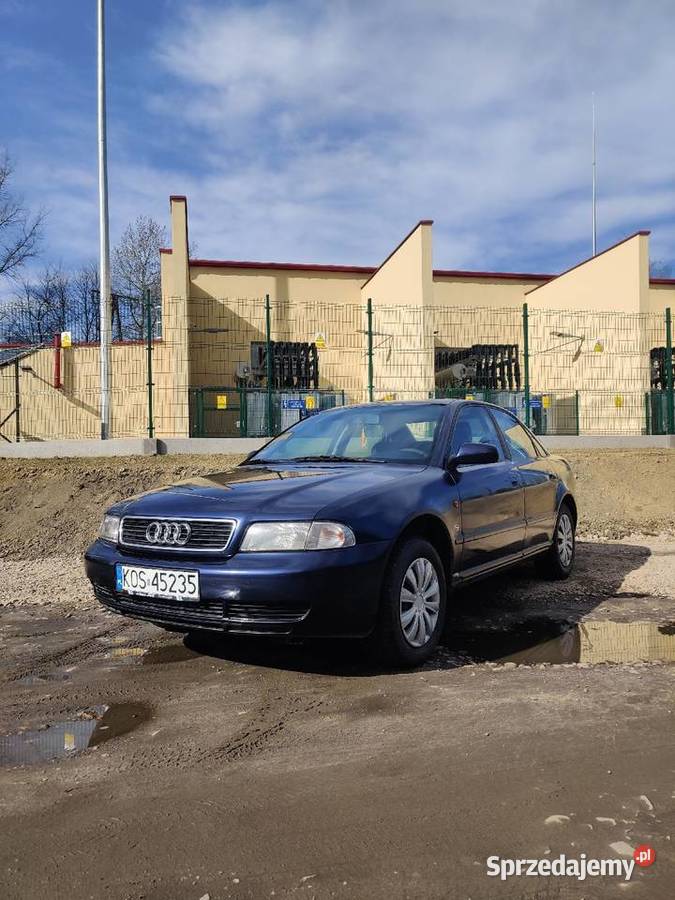 Audi a4 B5 1.6 LPG stag w bdb stanie do jazdy opłacone