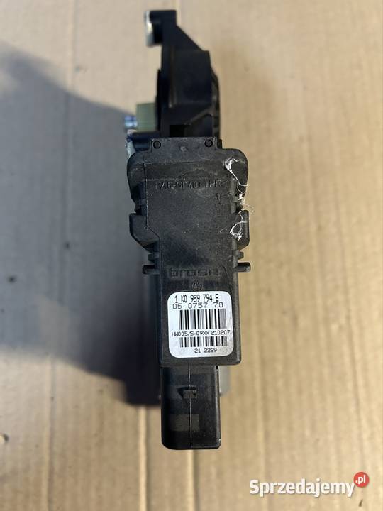 Silniczek moduł podnoszenia szyby prawy tył golf Grudziądz sprzedam