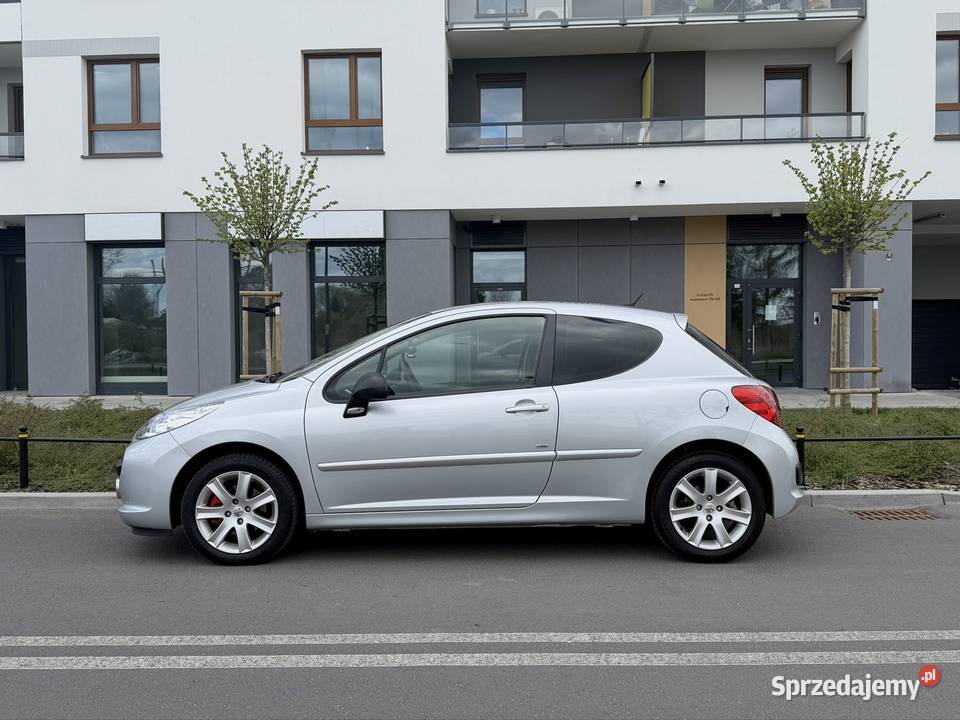 Peugeot 207 16b Sport Klima Hak isofix sprzedam