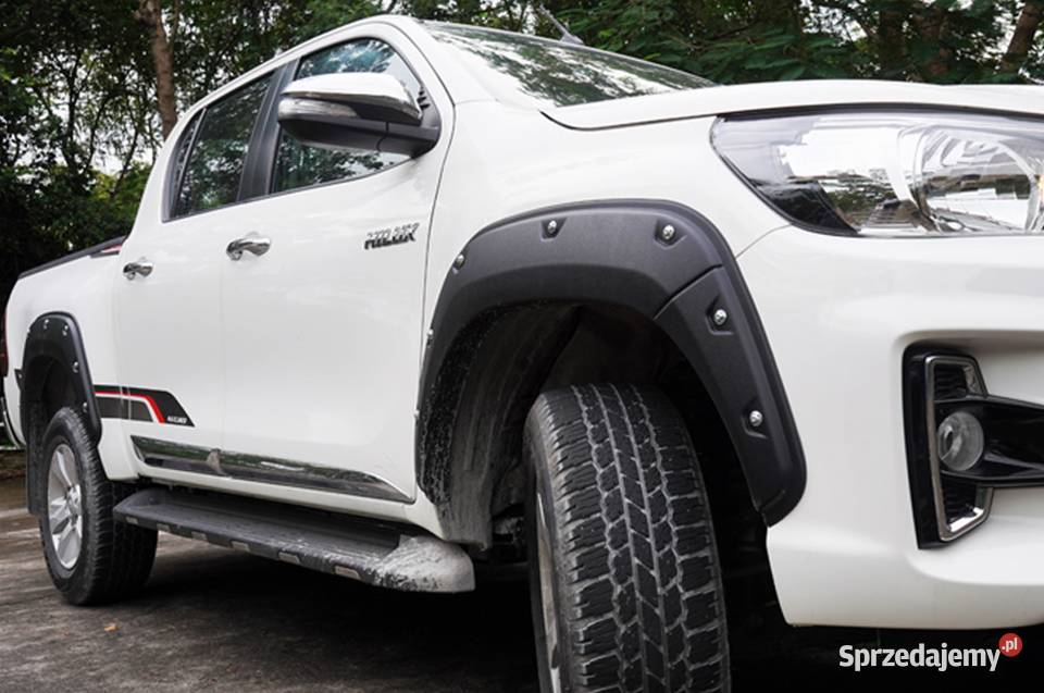 Poszerzenia Nadkola Błotnik Toyota HILUX Pasłęk