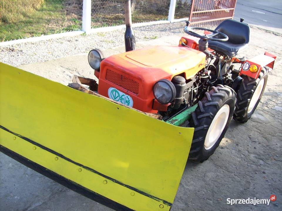 Ciągnik Komunalny Odśnieżanie AKCJA ZIMA ursus sprzedam