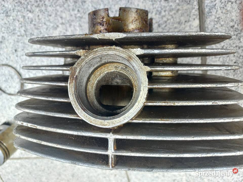 Nowy cylinder do silnika SHL W2A