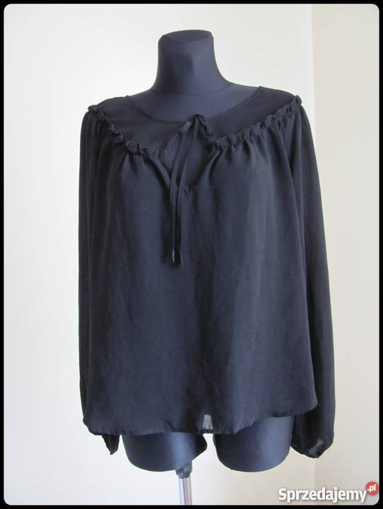 Czarna lekka bluzka koszula z wiązaniem dekolcie