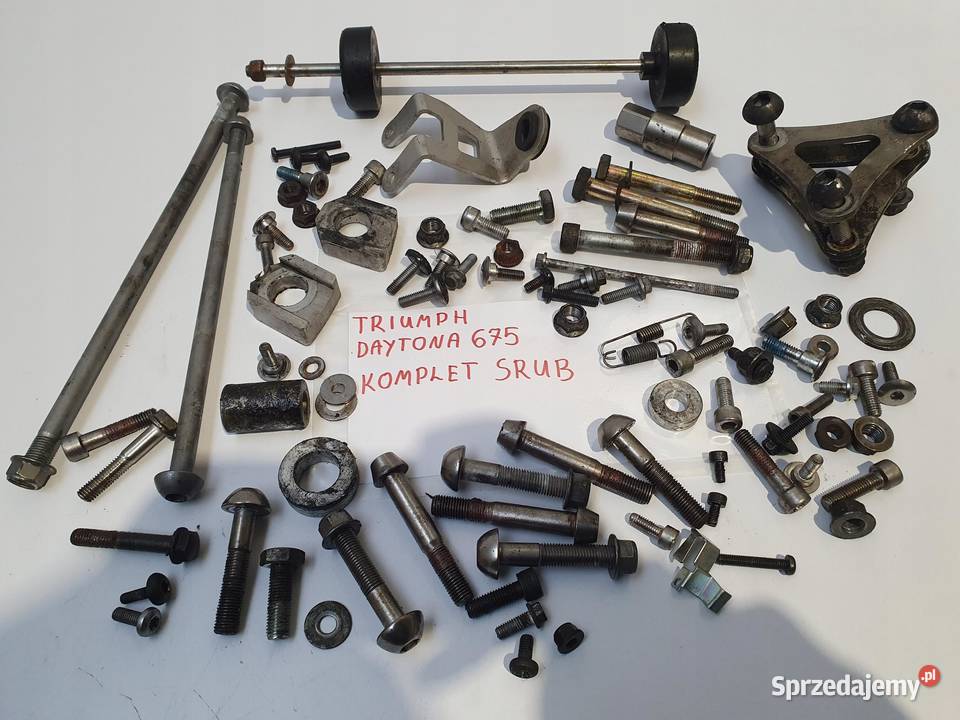ZESTAW ŚRUB NAKRĘTEK SZPILEK Triumph Daytona Chełm