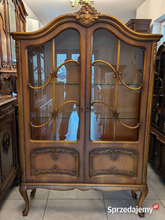 Piękna witryna ludwikowska orzechsklep Dąbrowa