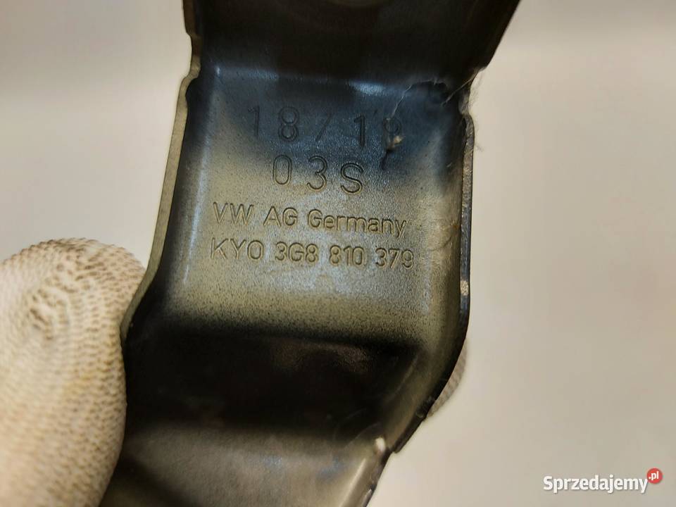 VW Arteon 3G8 2018r MOCOWANIE BŁOTNIKA LEWY