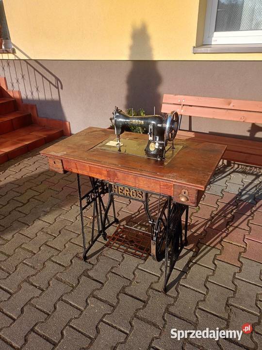 Maszyna do szycia Stary HEROS