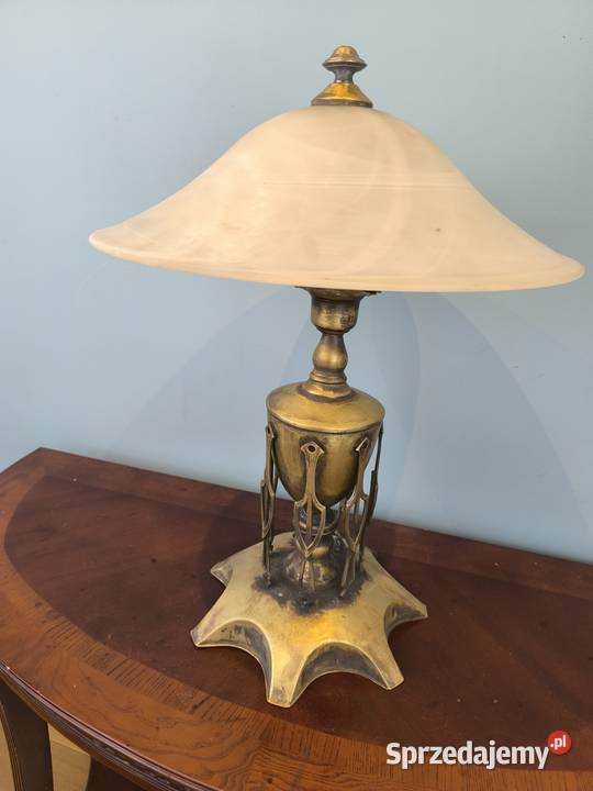 Mosiężna lampa z mlecznym kloszem Łódź